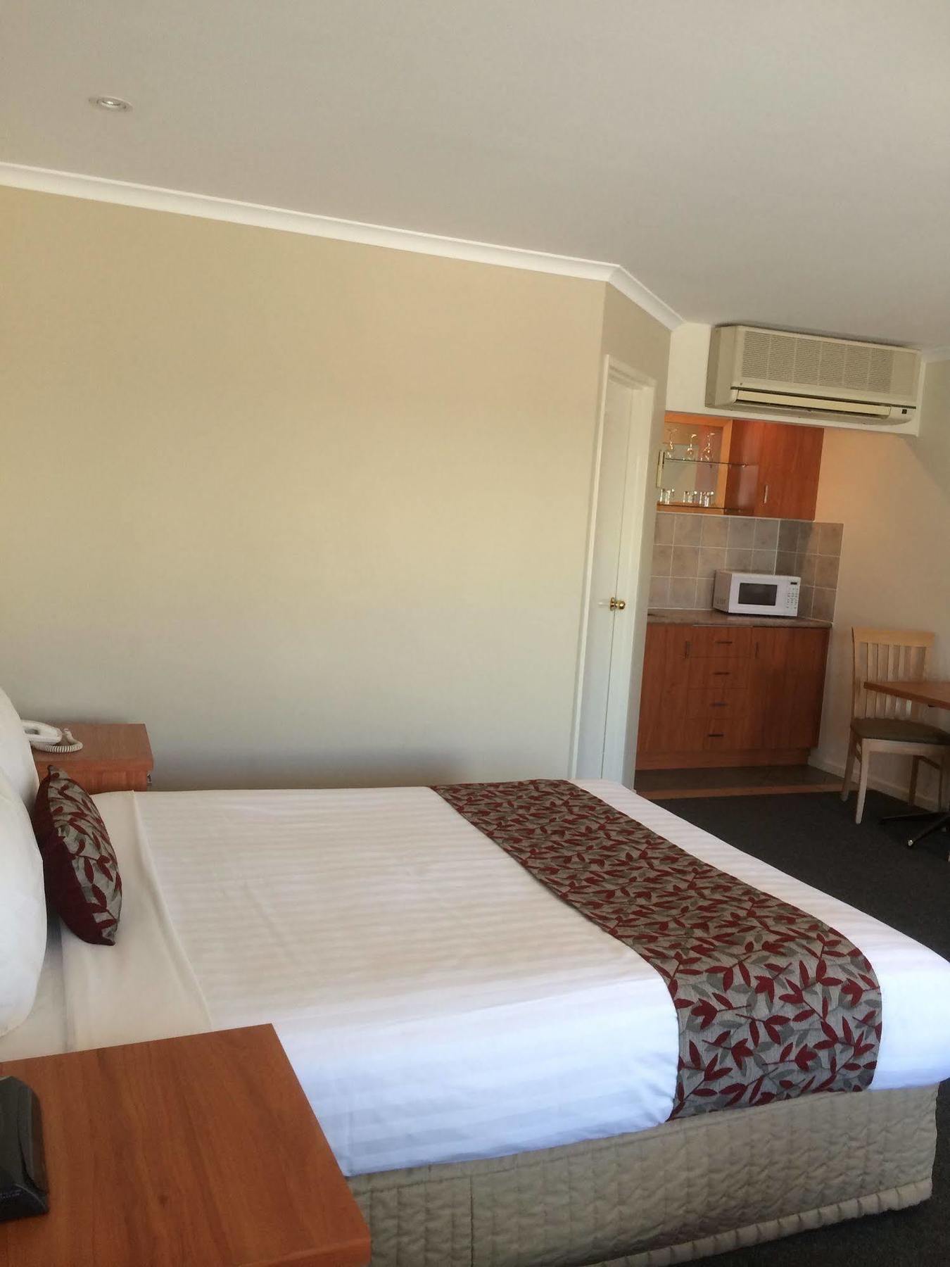 Thunderbird Motel Yass Kültér fotó